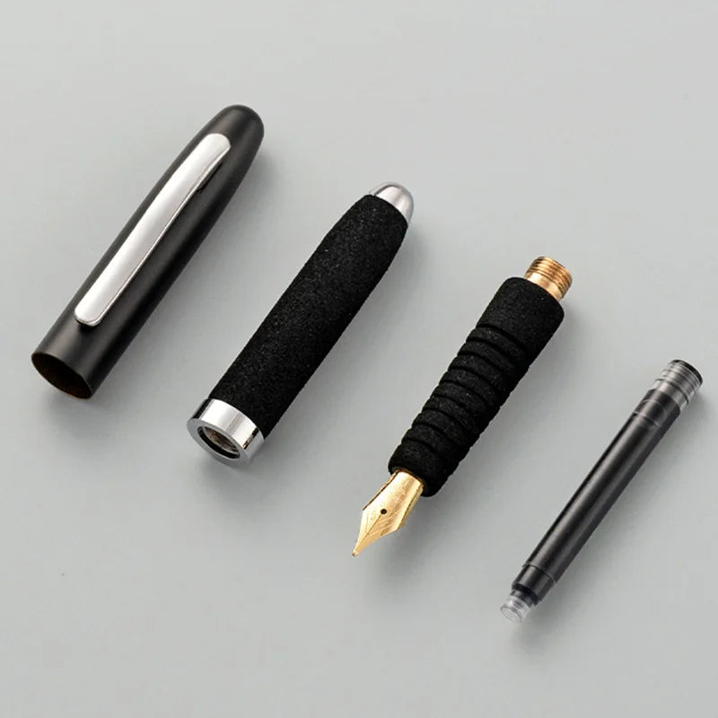 Portable Mini Metal Fountain Pen ā Elegant Writing Anywhere